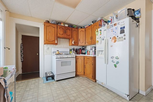 19 Tremont St, Peabody, MA 01960