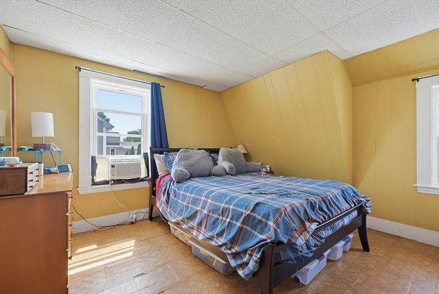 19 Tremont St, Peabody, MA 01960