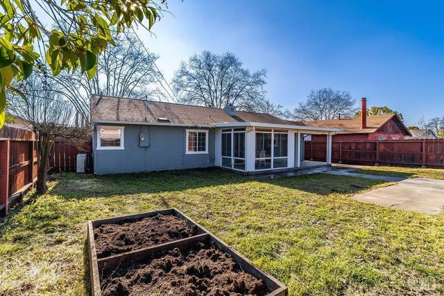 1102 Eastwood St, Vallejo, CA 94591