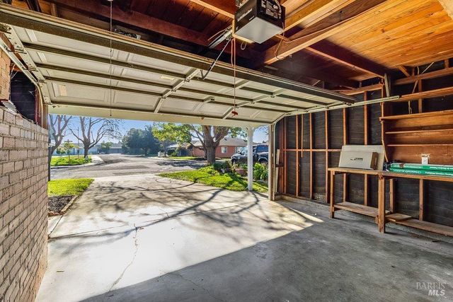 1102 Eastwood St, Vallejo, CA 94591