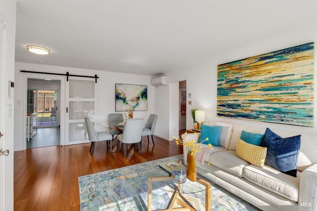 1102 Eastwood St, Vallejo, CA 94591