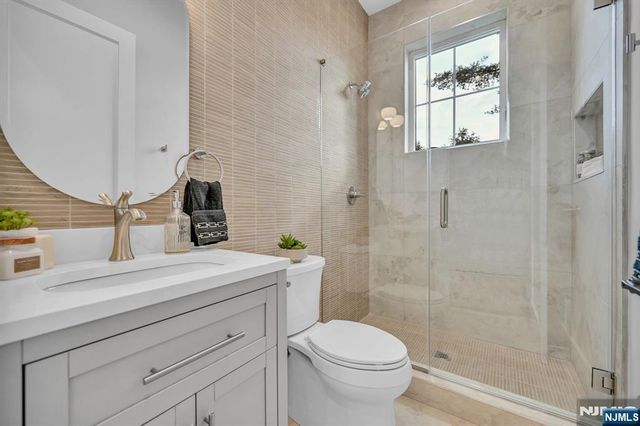 7 Canterbury Lane, Millburn, NJ 07078