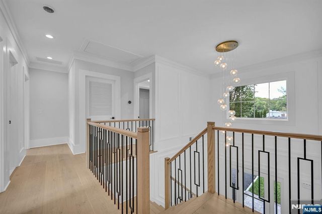 7 Canterbury Lane, Millburn, NJ 07078