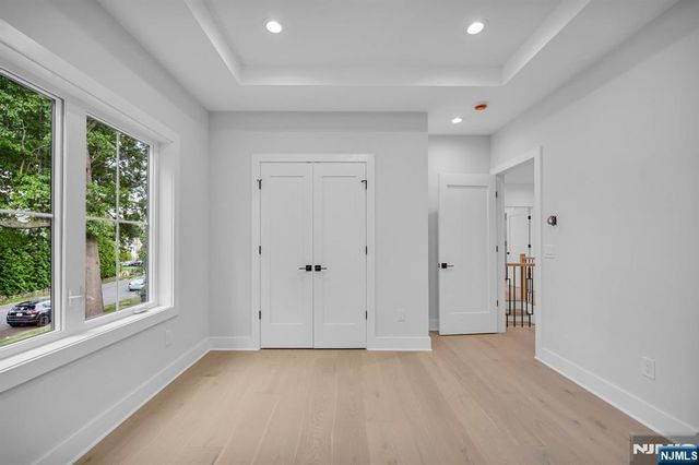 7 Canterbury Lane, Millburn, NJ 07078