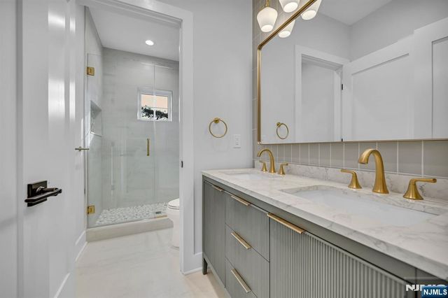 7 Canterbury Lane, Millburn, NJ 07078