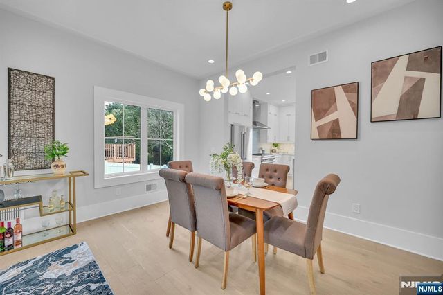 7 Canterbury Lane, Millburn, NJ 07078