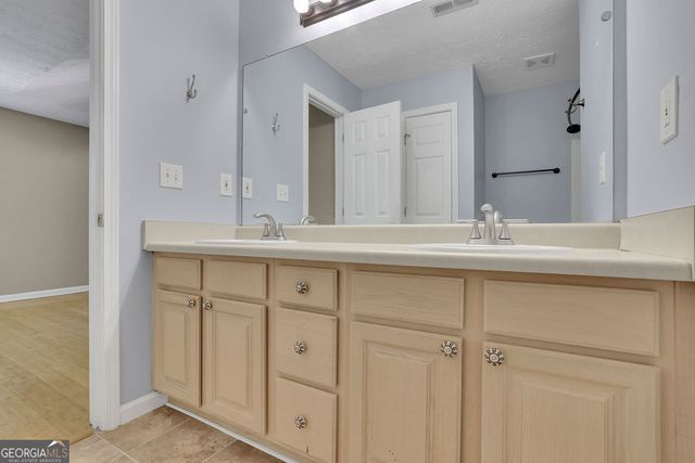 2555 Summit Cove Drive, Duluth, GA 30097