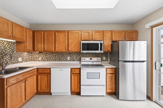 15822 Fleet Trail, Apple Valley, MN 55124