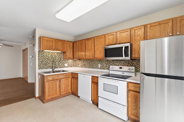 15822 Fleet Trail, Apple Valley, MN 55124