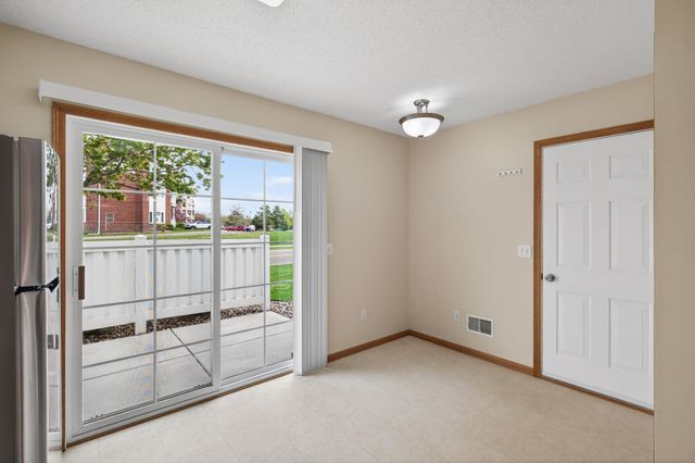15822 Fleet Trail, Apple Valley, MN 55124