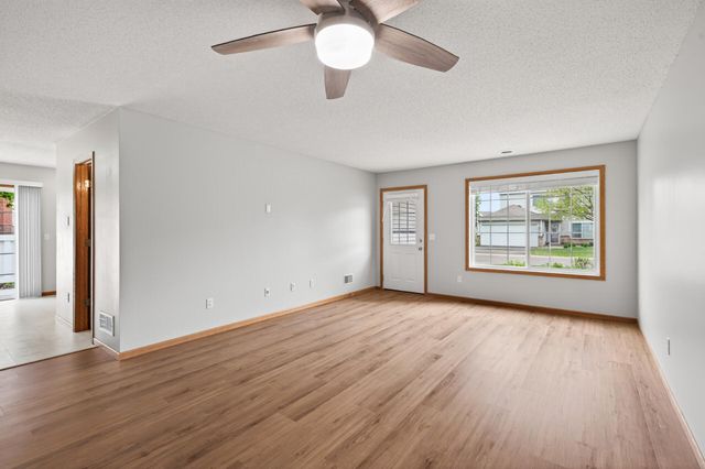 15822 Fleet Trail, Apple Valley, MN 55124