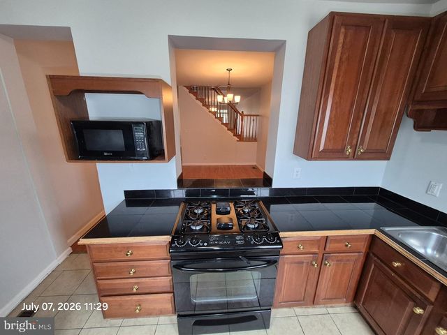 426 N LINWOOD AVE, Baltimore, MD 21224