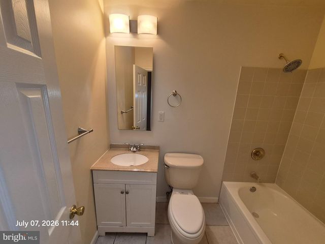 426 N LINWOOD AVE, Baltimore, MD 21224