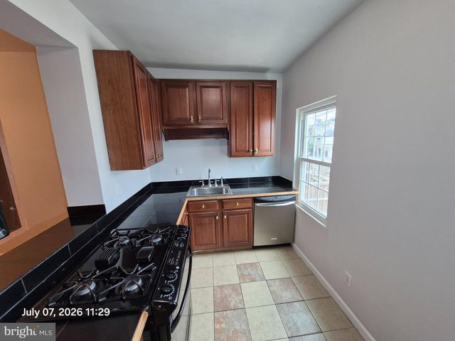 426 N LINWOOD AVE, Baltimore, MD 21224