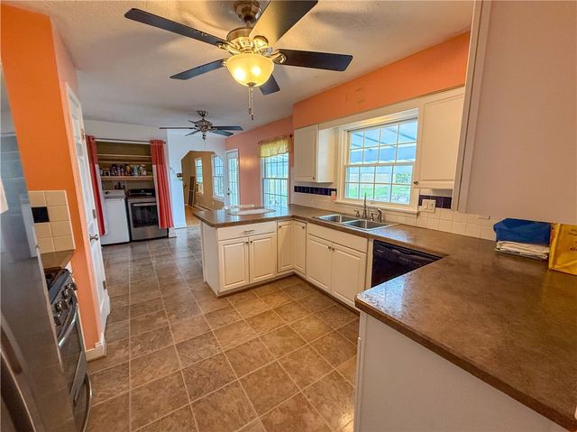 94 White Springs Lane, Geneva Town, NY 14456