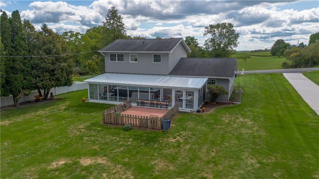 94 White Springs Lane, Geneva Town, NY 14456