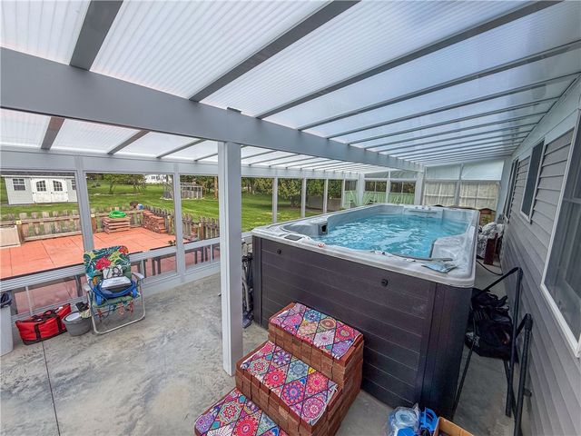 94 White Springs Lane, Geneva Town, NY 14456