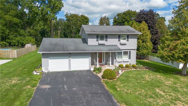 94 White Springs Lane, Geneva Town, NY 14456