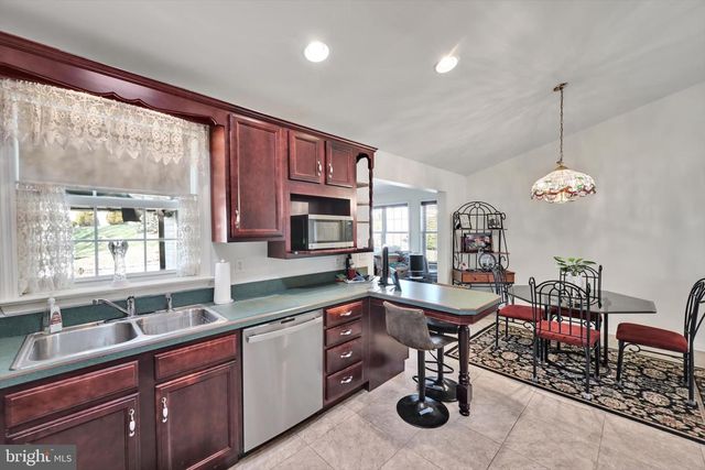 139 SHALOM DR, Denver, PA 17517