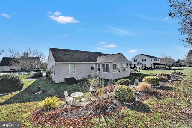 139 SHALOM DR, Denver, PA 17517