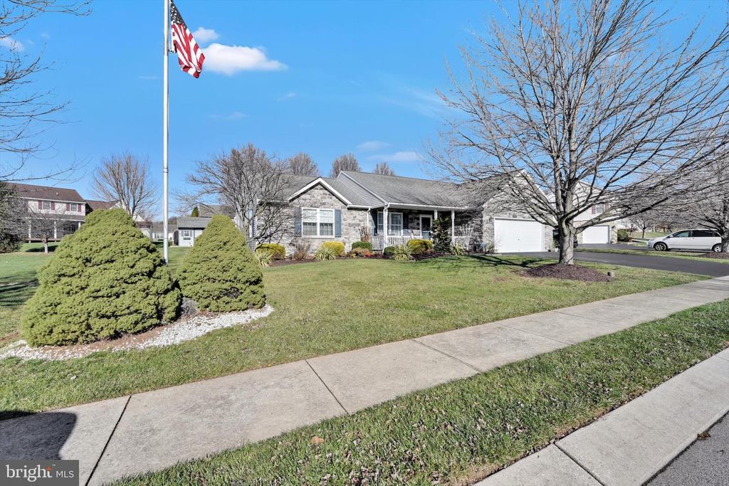 139 SHALOM DR, Denver, PA 17517