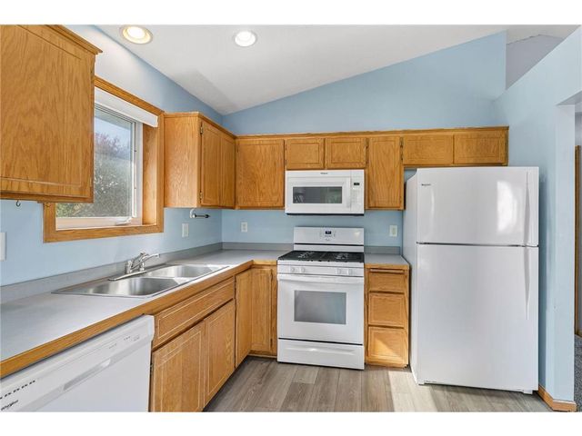 1816 Lupine Drive, Hudson, WI 54016
