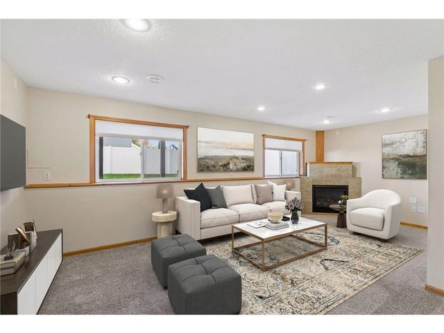 1816 Lupine Drive, Hudson, WI 54016