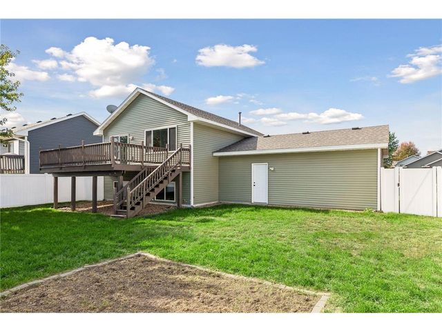 1816 Lupine Drive, Hudson, WI 54016
