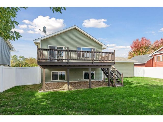 1816 Lupine Drive, Hudson, WI 54016