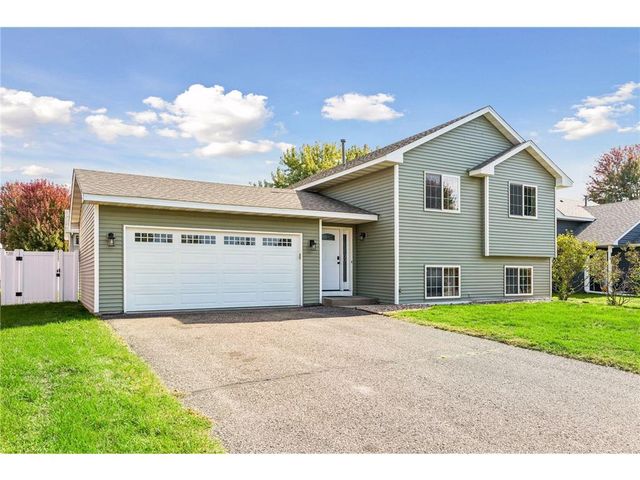 1816 Lupine Drive, Hudson, WI 54016