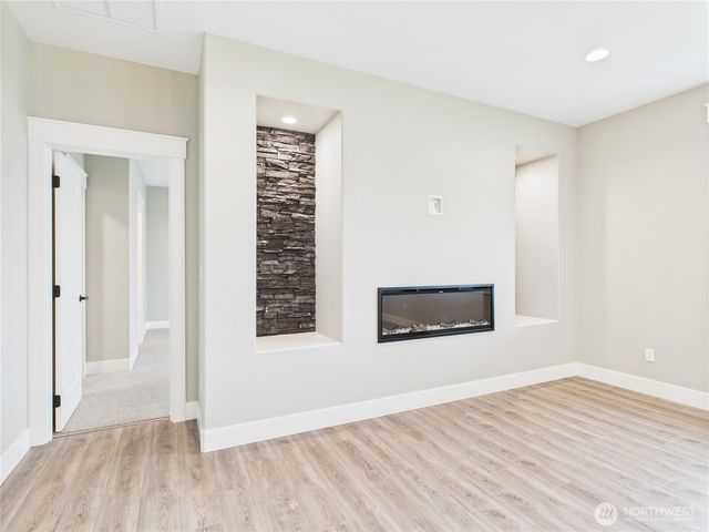 902 NE Tyler Place, East Wenatchee, WA 98802