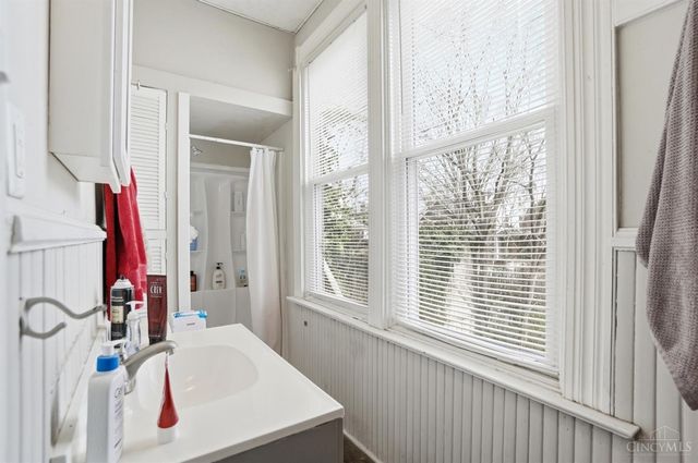 46 Graham Street, Cincinnati, OH 45219