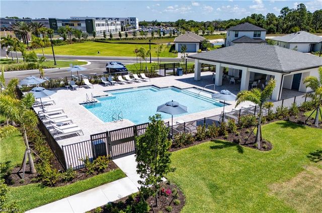 317 Lakeside Hideaway LN, Lehigh Acres, FL 33936