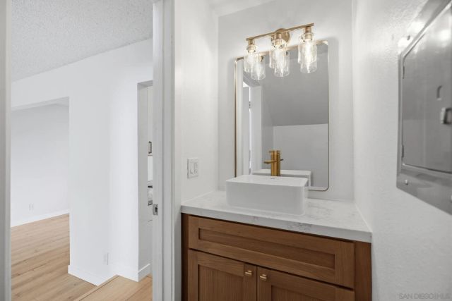 3262 Ashford St F, San Diego, CA 92111