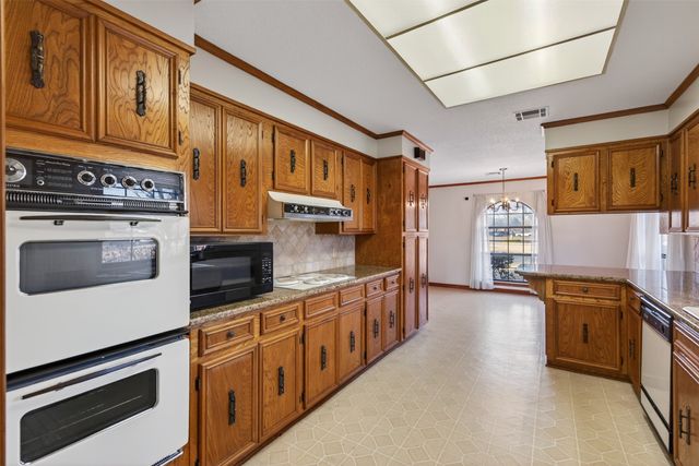 5430 Coach Road, Bossier City, LA 71111