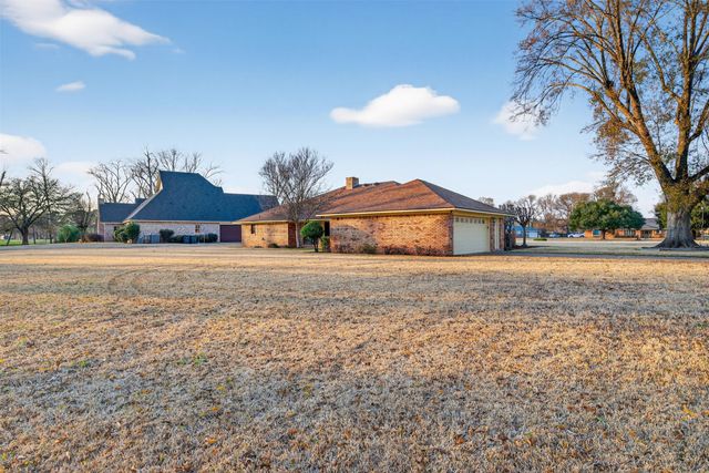 5430 Coach Road, Bossier City, LA 71111