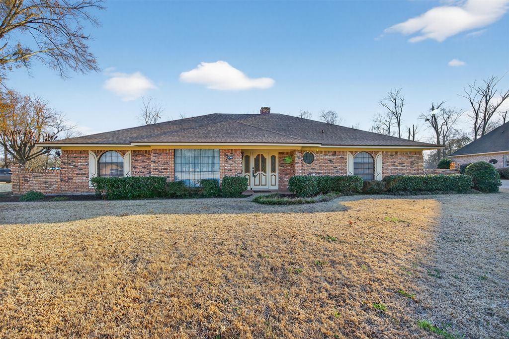 5430 Coach Road, Bossier City, LA 71111