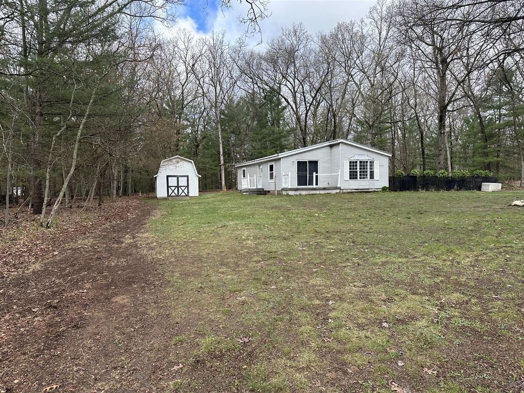 9767 S Rebecca Road, Baldwin, MI 49304