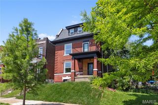 3407 Giles, St Louis, MO 63116