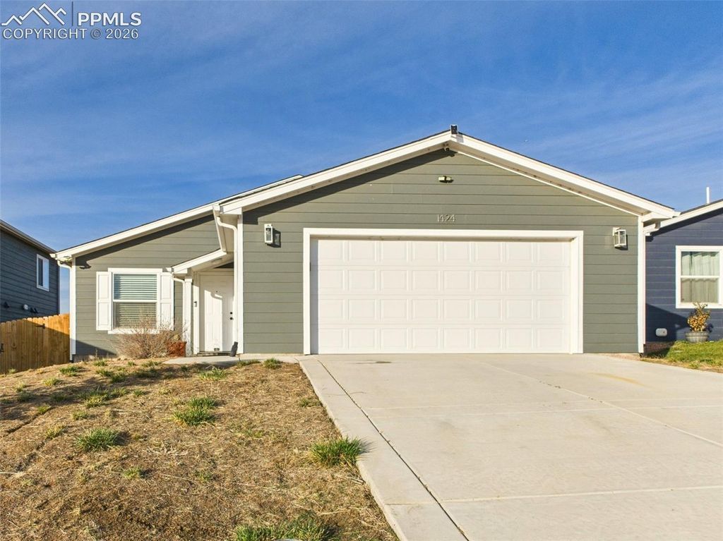 1424 Rivers Run Avenue, Pueblo, CO 81001 — exterior