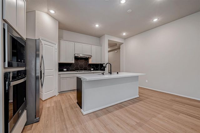 8539 International Falls Drive, Porter, TX 77365