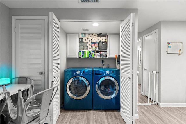 4102 Weymouth Ln, Sacramento, CA 95823