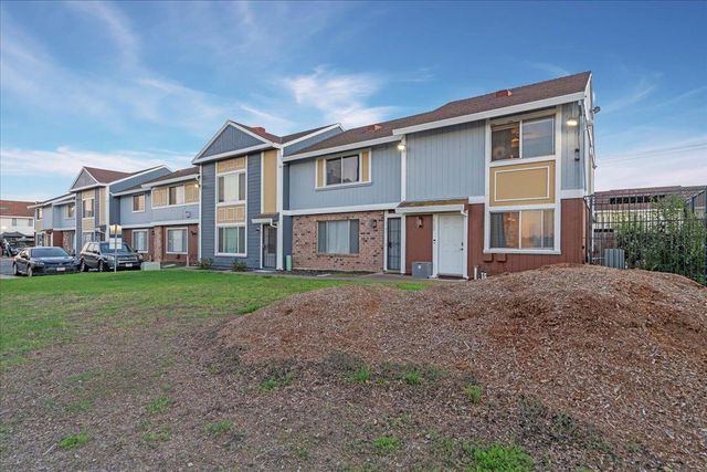 4102 Weymouth Ln, Sacramento, CA 95823