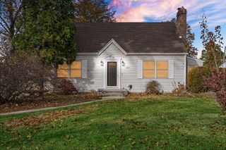 4212 Pinecrest Road, Rockford, IL 61107