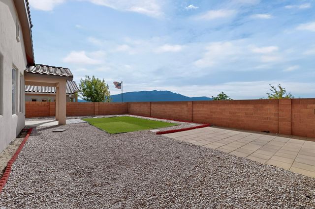 7007 Wrangell Loop NE, Rio Rancho, NM 87144