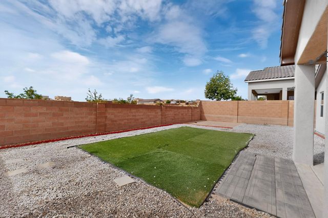 7007 Wrangell Loop NE, Rio Rancho, NM 87144