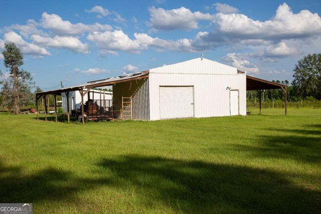 1054 Penny Morris, Baxley, GA 31513