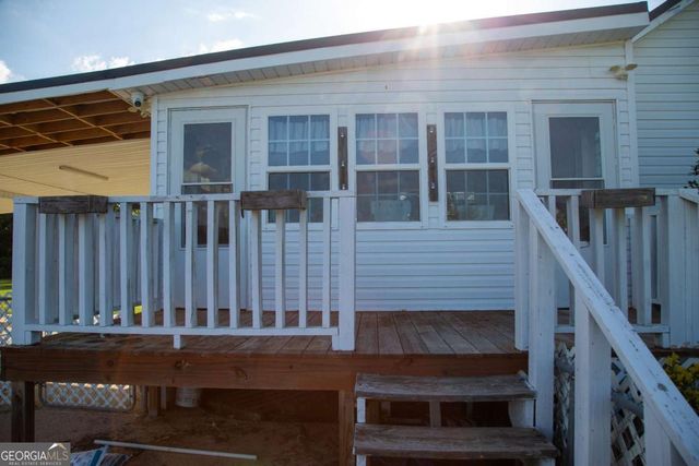 1054 Penny Morris, Baxley, GA 31513