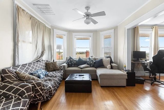 8 Murray Hill Rd 2, Malden, MA 02148