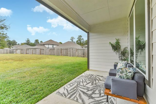 14226 Lake Lodge Dr Drive, Conroe, TX 77384